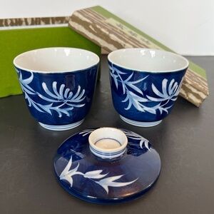 Hoto Tea Shop Set of Two Porcelain Cups and One Lid